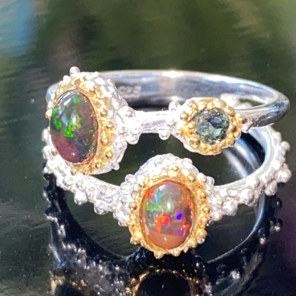 Gorgeous Genuine Ethiopian Opal Sapphire Ring - Picture 16 of 16